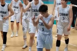 两战净胜135分!两米高塔稳定发挥又冒尖 26岁夺AMVP也难入女篮一队 两战净胜135分!两米高塔稳定发挥又冒尖 26岁夺AMVP也难入女篮一队
