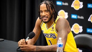 开云入口-阿里扎受伤牵一发动全身，湖人赛季初要调整方向？