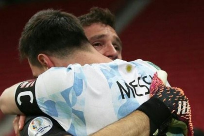 开云登录-梅西：我们知道埃米利亚诺会至少扑出两个点球