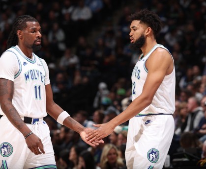 里德姐姐遇害 唐斯：任何话都无法抚平我兄弟的伤痛 为所有人祈祷